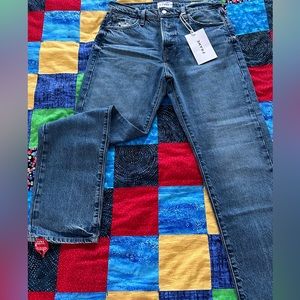 BNWT beautiful FRAME jeans!